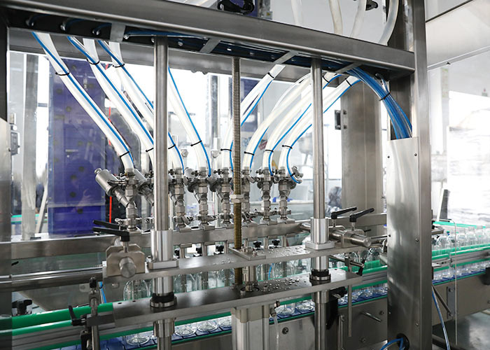 Avoid Leakage 8 Heads Water Filling Machines , Bottle Filling Capping Machine