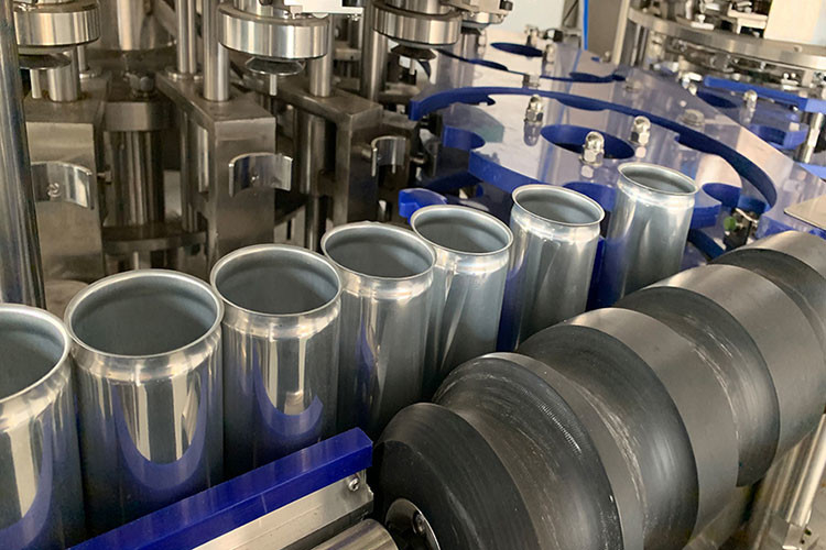 Multipurpose Juice Seaming Carbonated Bottling Equipment for Beverage industry