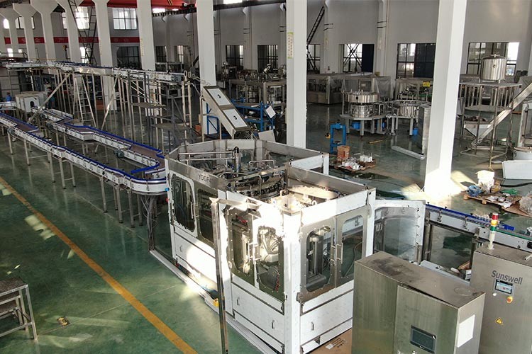 ISO CE Certificate Soda Bottle Carbonated  Beverage Filling Machine